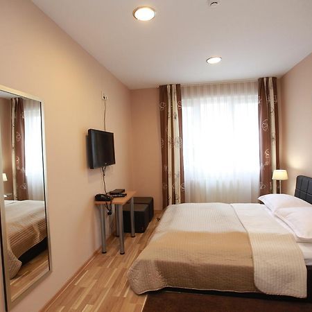 Hotel Petrijevci Bizovac Habitación foto