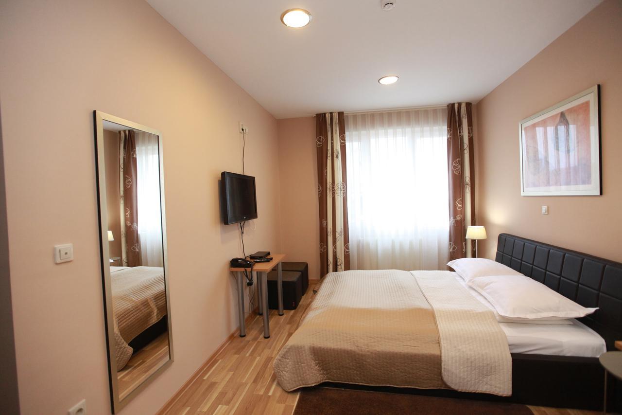 Hotel Petrijevci Bizovac Habitación foto